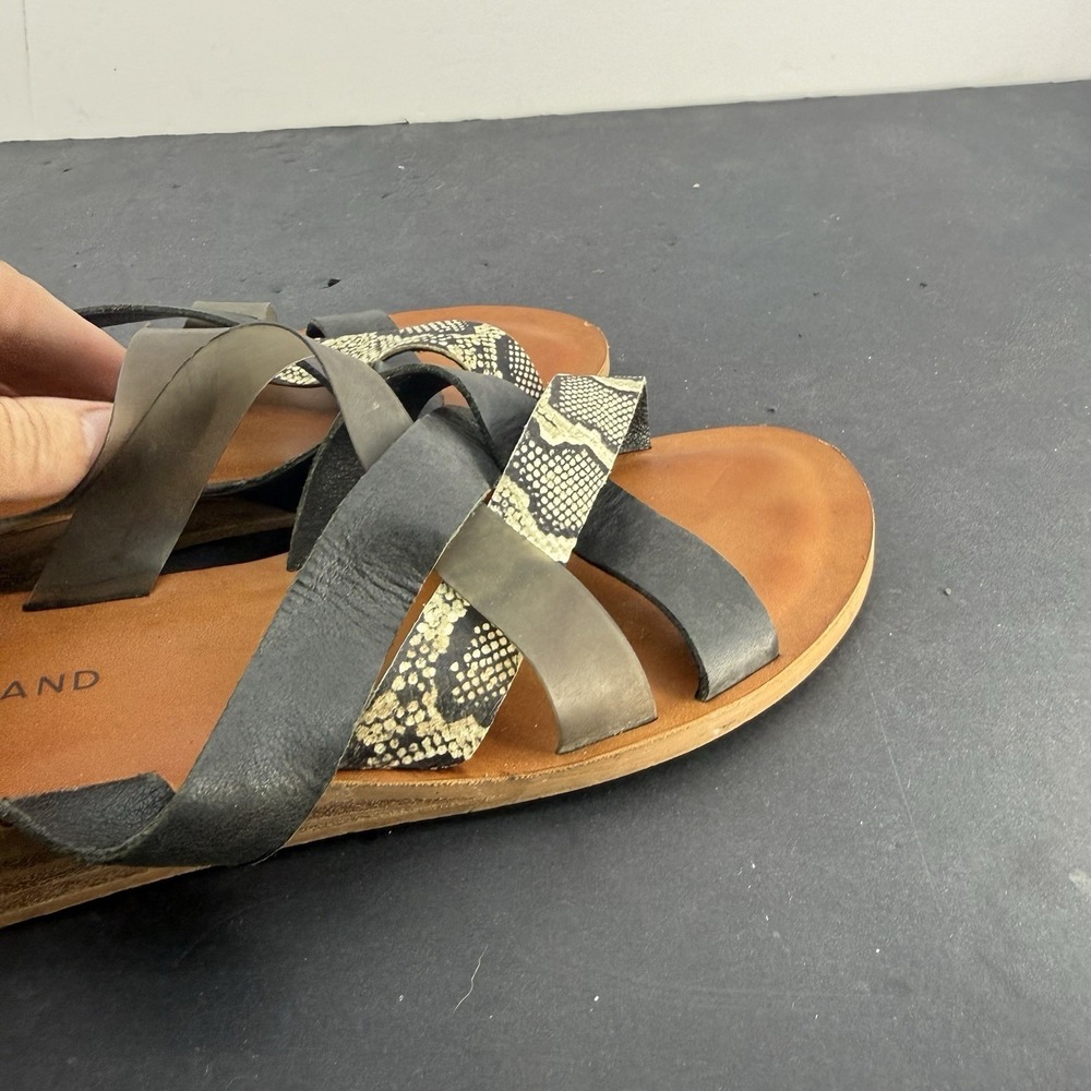 Lucky Brand Sandal 8.5 Hallisa Flat Strappy Boho Beachy Vacation Travel Leather - Picture 4 of 10